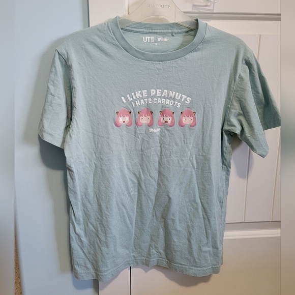 Spy x Family Anya x Uniqlo Graphic Tee Collab - Picture 1 of 4